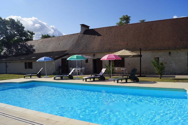 Gîte pour 8 personnes, avec jardin à Monsaguel