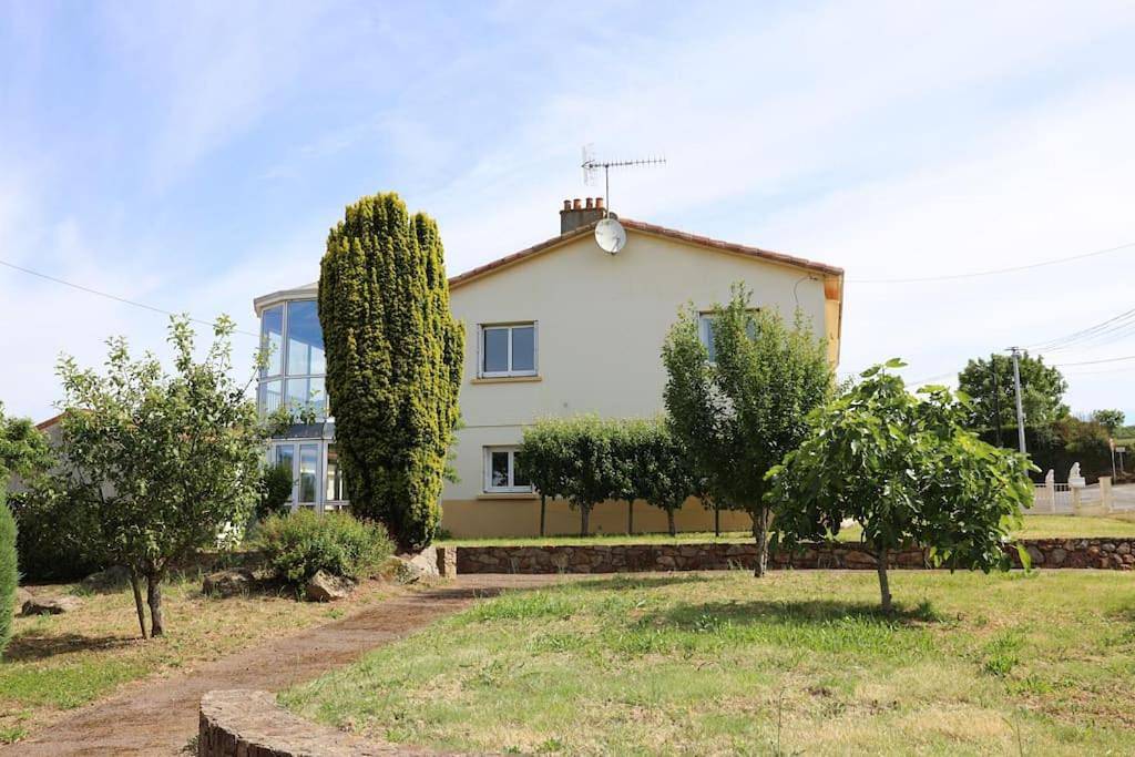 Le Gîte de Mellonia - 15 personnes - 20mn du Parc in Pouzauges, Fontenay-le-Comte