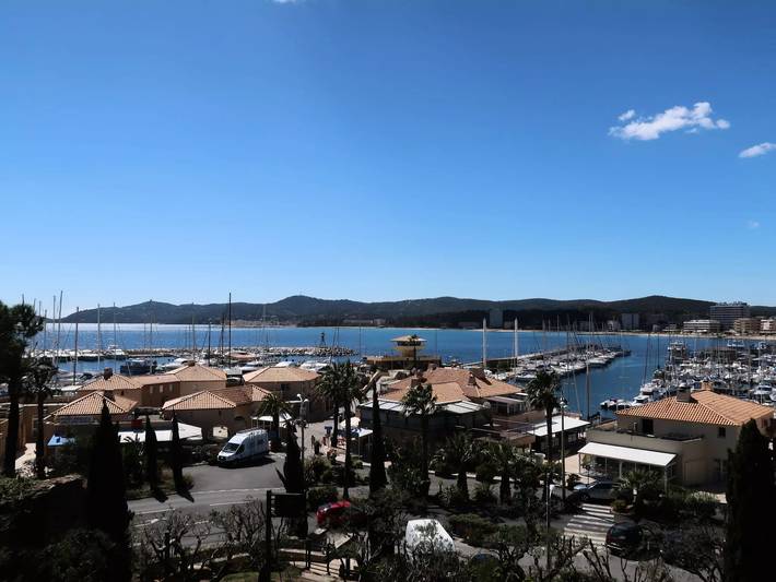 Gîte pour 4 personnes, avec jardin dans Plage Saint-Clair - 3