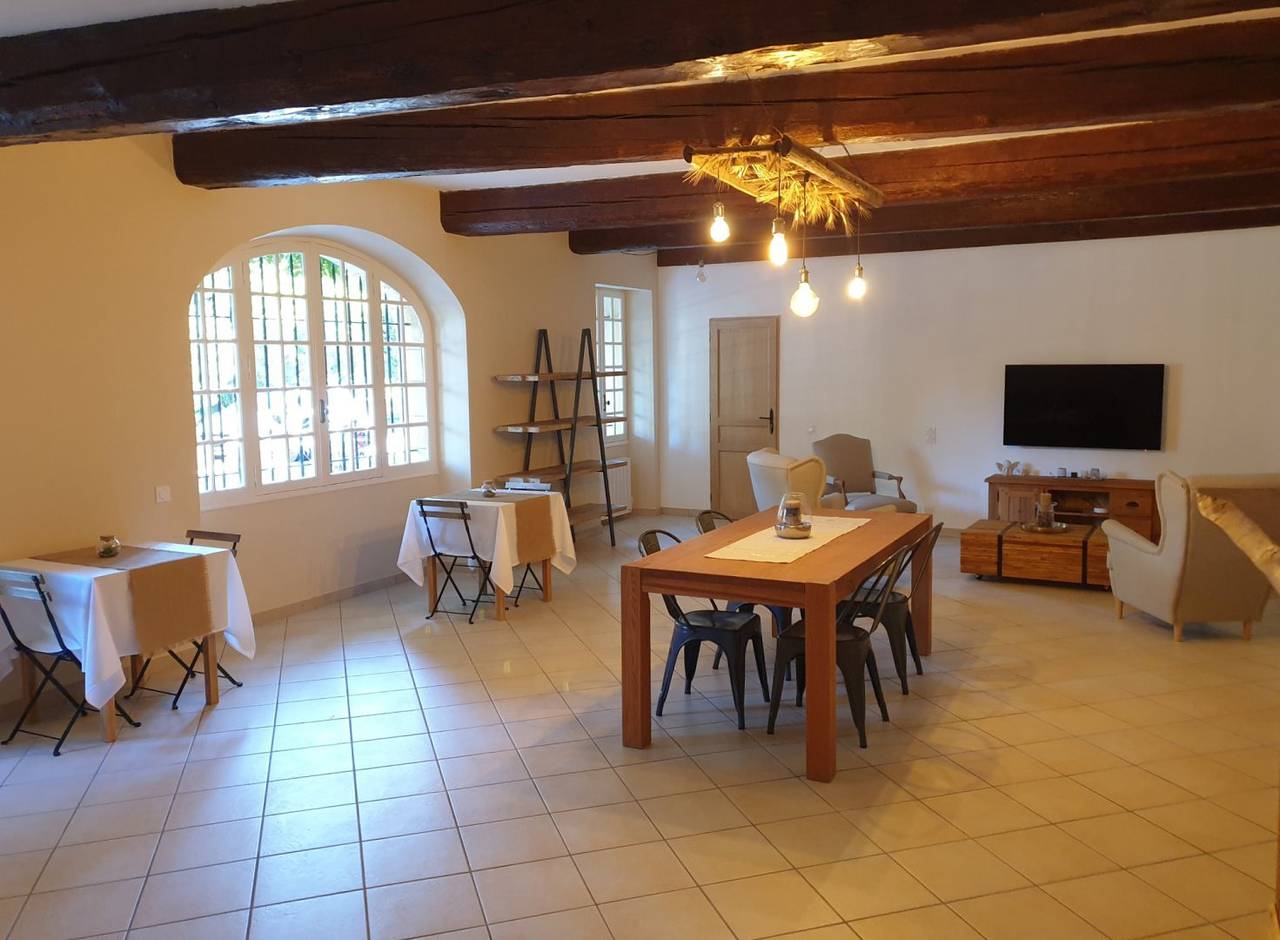 Chambre et table d'hôtes Mas du Récati - bonheur in Caderousse, Vaucluse