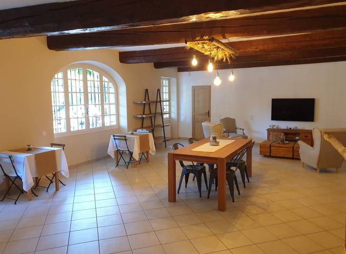 Location de vacances pour 2 personnes, avec piscine et jardin, animaux acceptés à Caderousse - 4