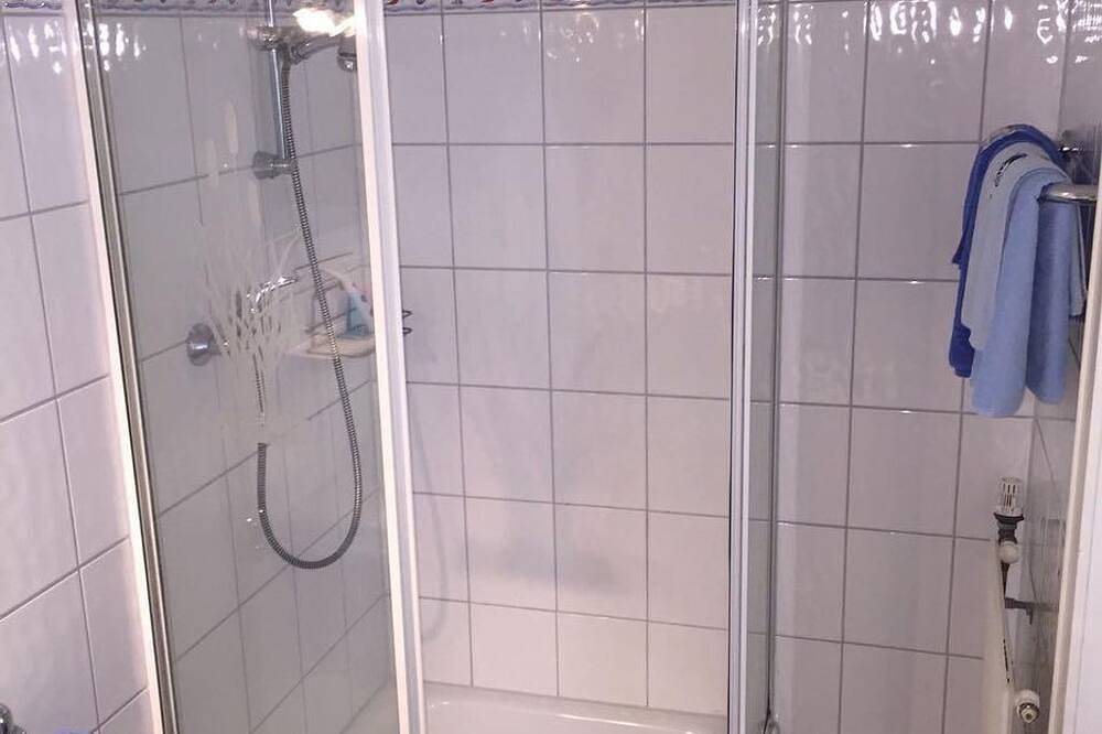 Ganze Wohnung, Appartement Stamers Hop, Dusche, Wc - Ferienwohnungen Meeres-Brise - Brunnenweg in Zwischenahner Meer, Bad Zwischenahn