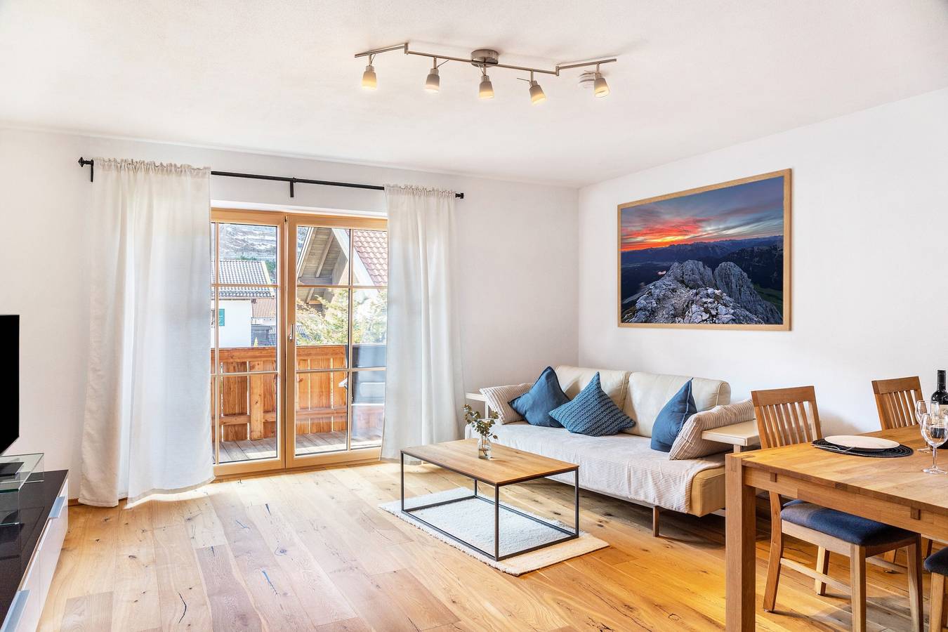 Ganze Wohnung, Apartment 'Wetterstoa' mit Bergblick in Mittenwald, Bayerische Alpen