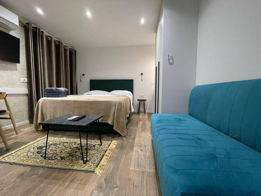 Ganzes Studio, Le petite Central Studio Apartment 1 in Tiranë, Albanien