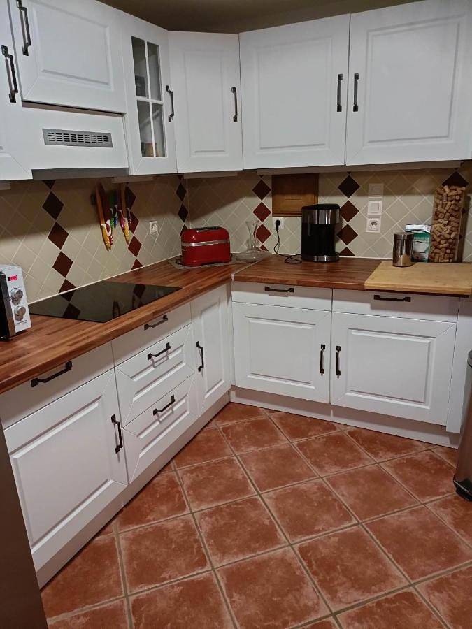 Location de vacances pour 6 personnes, avec terrasse et jardin, adapté aux familles à Hermival-les-Vaux - 4