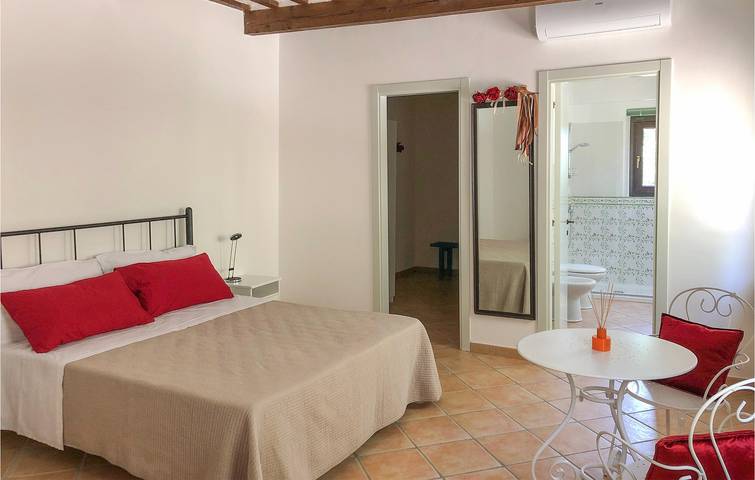 Casa de vacaciones para 10 personas con jardín in Macerata, Provincia de Macerata