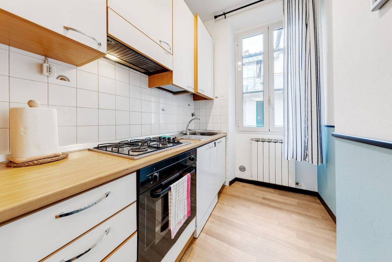 Entire apartment, Guesthost - Fortezza Cozy and Quiet Flat in Florence city center, Florence