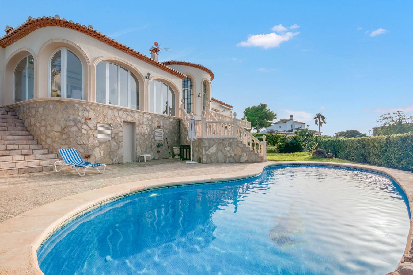 Villa 'Pinosol Con Vista Al Mar' with Sea View, Wi-Fi and Air Conditioning in Jávea, Costa Blanca