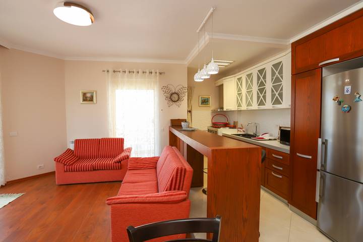 Ganze Wohnung, Ferienwohnung für 4 Personen mit Balkon in Vlorë (Stadt), Vlorë