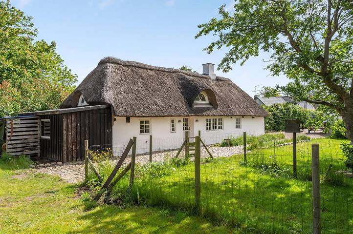 Feriehus for 6 personer, med hage, dyr tillatt i Sæby