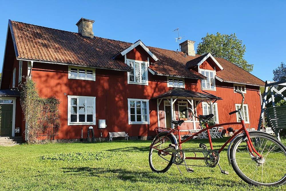 Ganze Wohnung, Lägenhet Strömsberg – Ferienwohnung am Fluss in Uppland in Uppsala