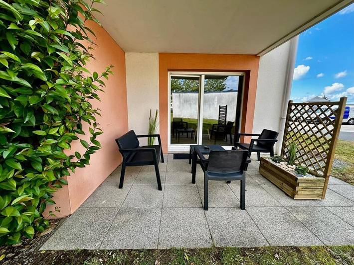 Gîte pour 4 personnes, avec terrasse et jardin à Ploumagoar - 2