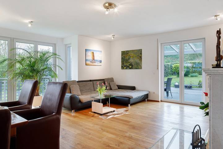 Ferienhaus für 16 Personen, mit Garten in Freiburg