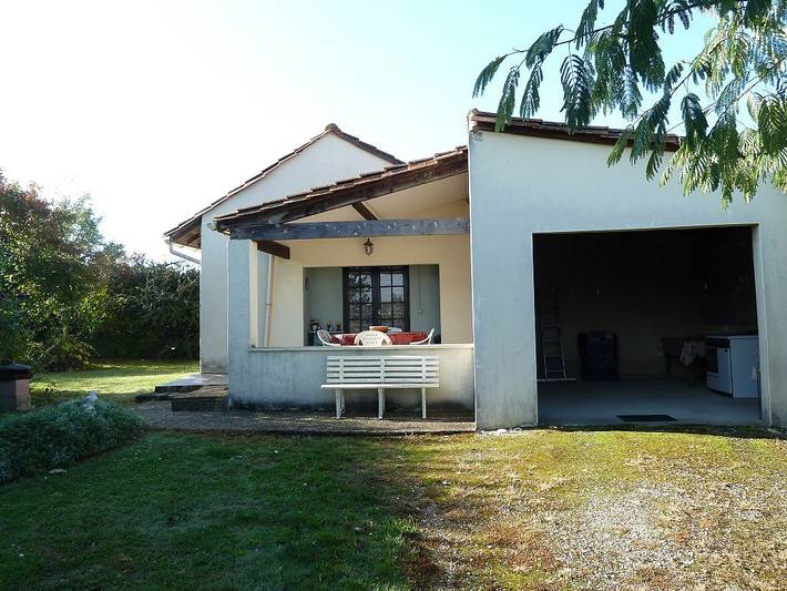 Gîte pour 4 personnes, avec terrasse - 1