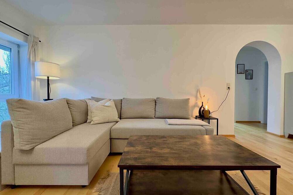 Ganze Wohnung, Beautiful flat with parking and kitchen for 4 in Deggendorf, Ostbayern