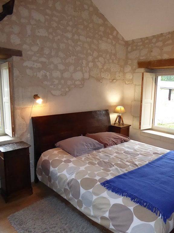 Gîte pour 3 personnes, avec Jacuzzi ainsi que Jardin et Piscine dans les Pays de la Loire - 2