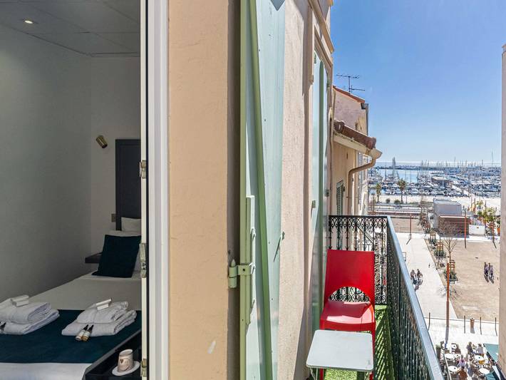 Gîte pour 2 personnes, avec balcon/terrasse dans Cinema Les Arcades Ales - 4