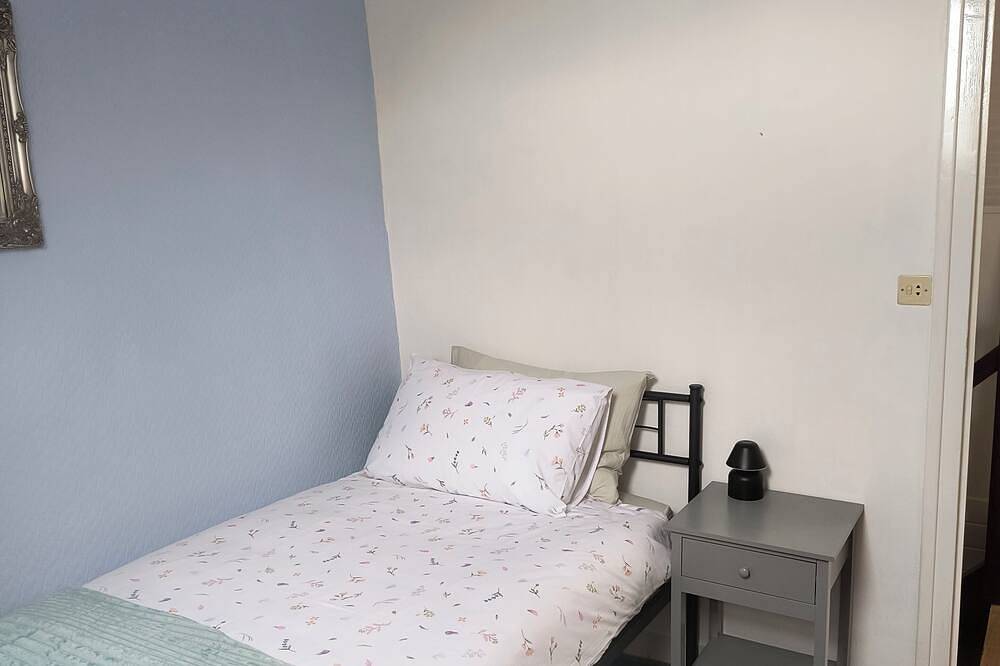 Three bedroom Breton countryside cottage. Family friendly in Collorec, Châteaulin und Umgebung