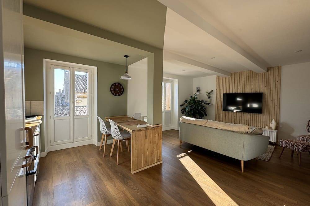 Appartement entier, N°3 - Le Floréal : Spacieux et lumineux in Carcassonne, Région de Carcassonne