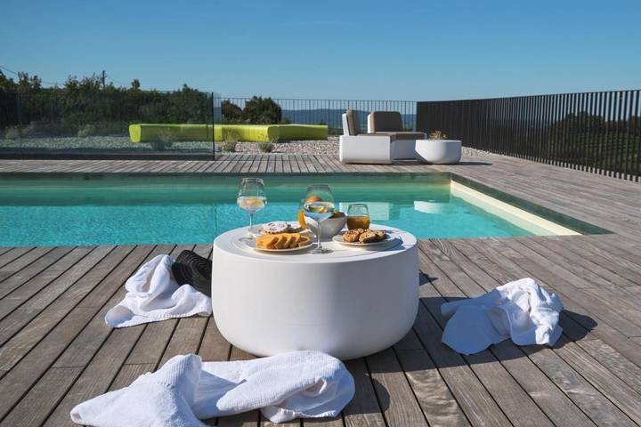 Ferienwohnung für 4 Personen, mit Garten und Pool sowie Ausblick und Sauna - 1