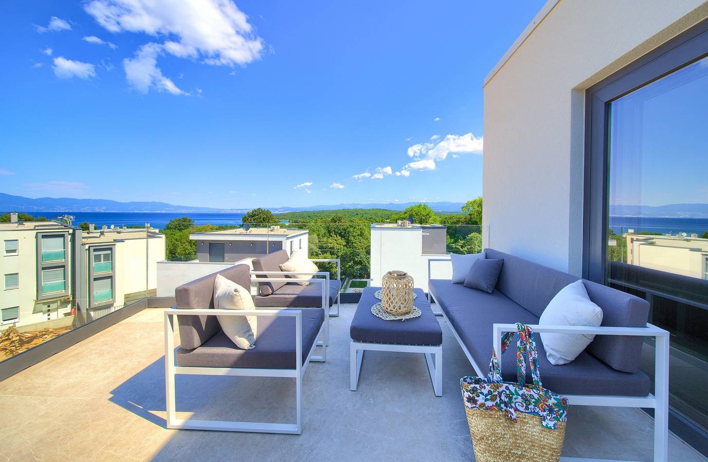 Appartamento vacanze a Njivice a partire da 135€ a notte