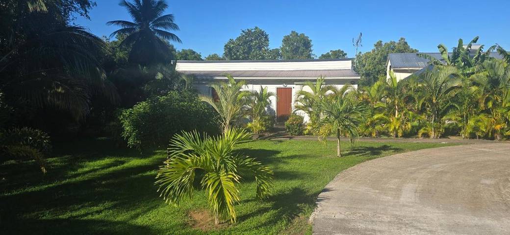 Gîte pour 2 personnes, avec terrasse et jacuzzi à Baillif - 2