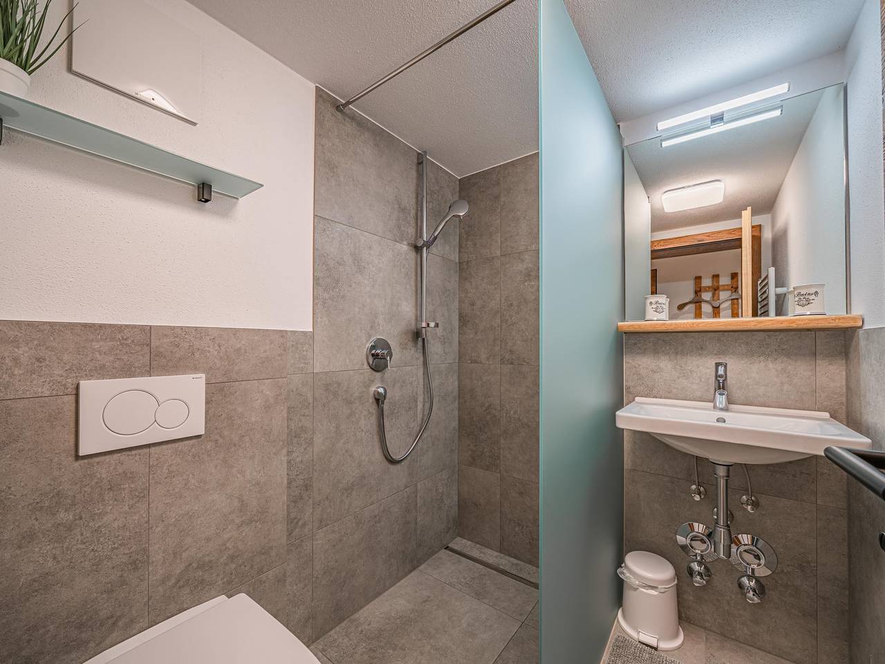 Ganze Wohnung, Urige Bauernhof-Ferienwohnung Nähe Skibus in Hopfgarten im Brixental, Kaisergebirge
