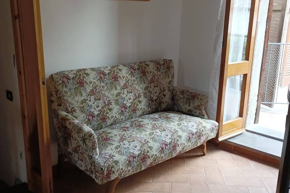 Apartamento entero, Elena's apartment in Orvieto. En055023C101032515. in Orvieto, Provincia de Terni