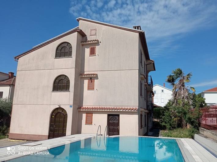 Ferienwohnung für 2 Personen, mit Pool und Balkon in Umag
