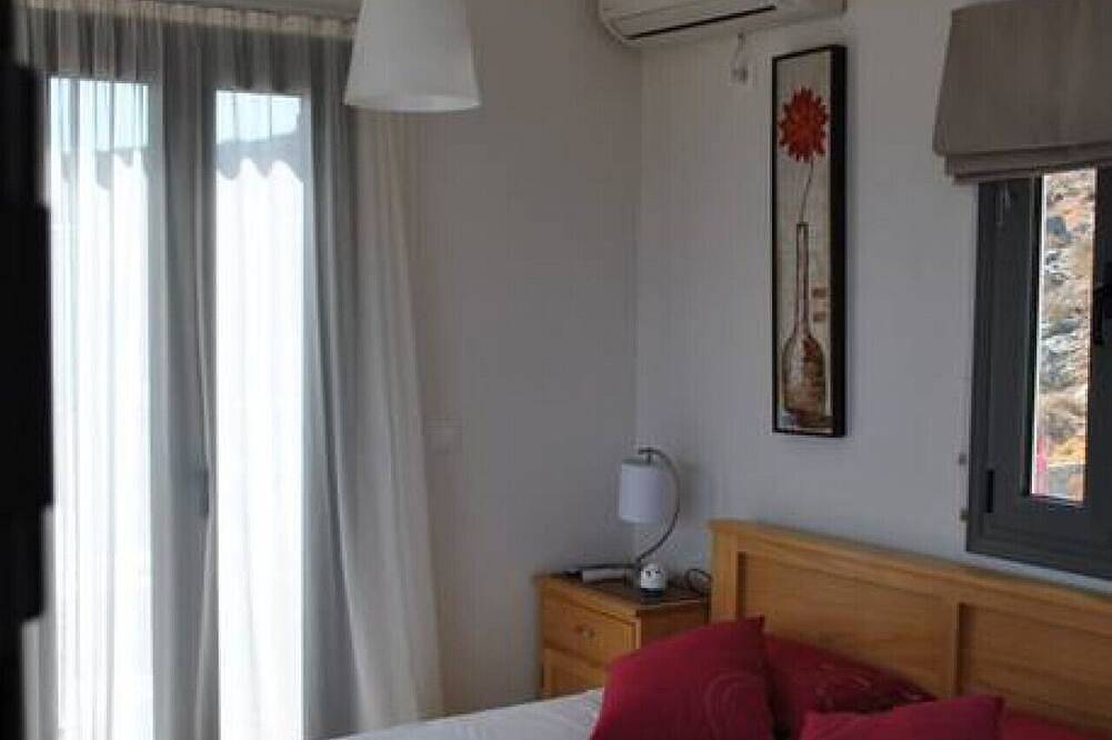 Entire apartment, Elounda three bedroom villa in Elounda, Lasithi