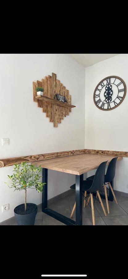 Gîte pour 2 personnes, avec jardin, animaux acceptés à Saint-Flour - 2