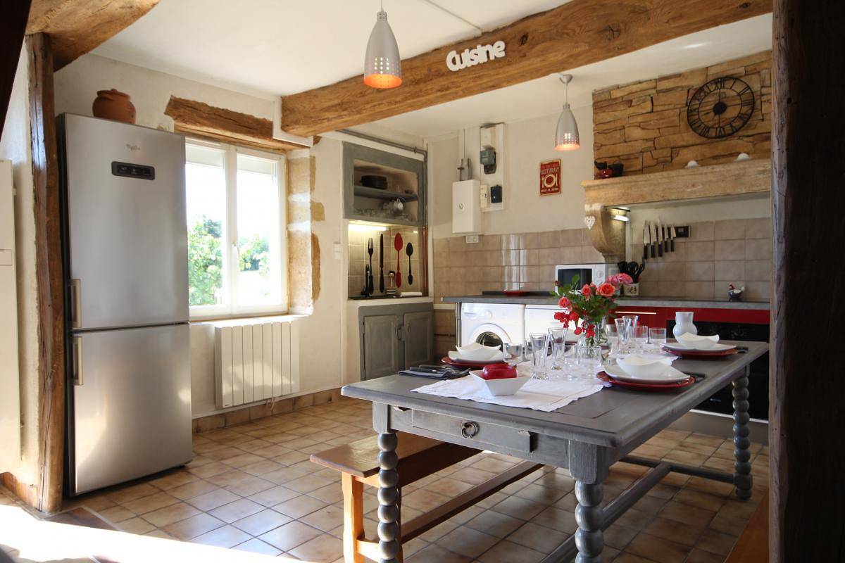 Gîte für 3 Personen mit Garten in Bourg-le-Comte, Charolles und Umgebung