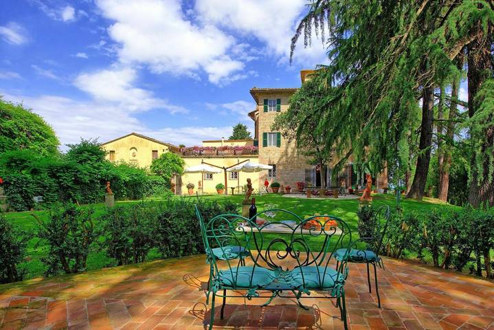 Villa Lorenza in Palaia, Pisa e dintorni