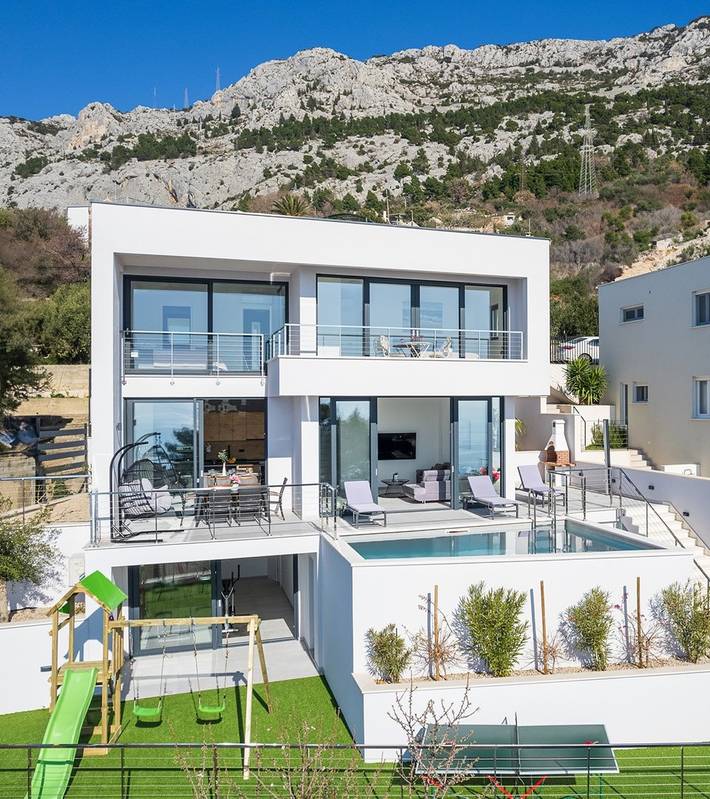 Luxusvilla Ivana Brela beheizter Pool 28 m2, Fitnessraum, Grill, Familie in Brela, Makarska Riviera