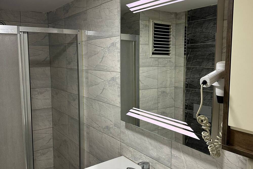 Ganze Wohnung, Alsancak kıbrıs şehitleri alsancak gar ve kordona 10 dk yürüme mesafesinde in Izmir, Provinz Izmir