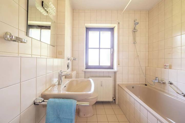Ferienwohnung für 4 Personen, mit Balkon am Ammersee - 2