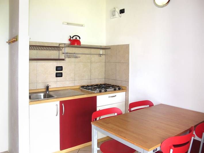 Ferienhaus für 3 Personen, mit Terrasse und Kinderpool sowie Garten in Manerba del Garda - 4