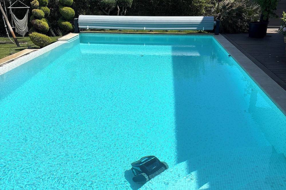 Villa à 10 mn d'Aix-en-Provence. Un havre de paix en Provence : luxe et confort in Bouc-Bel-Air, Côte méditerranéenne (France)