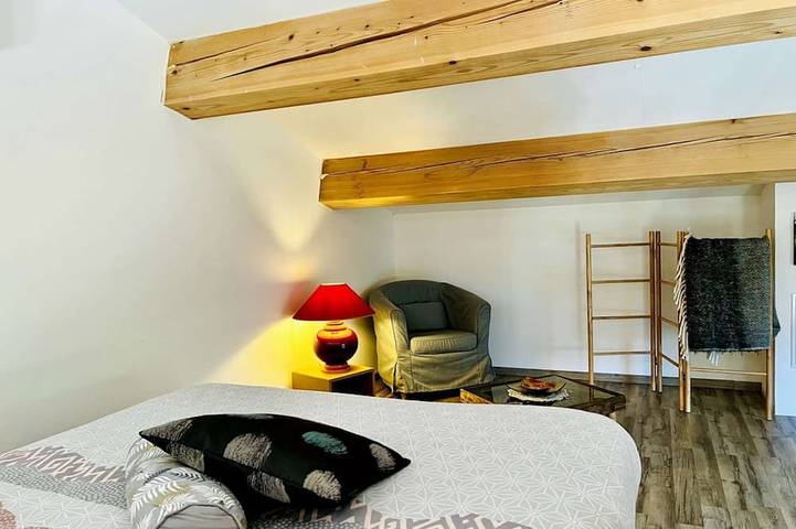 ⭐ Le Grand Sabouillon ⭐ Villa style loft ⭐ piscine privée ⭐ vue Mt Ventoux ⭐ in Buis-les-Baronnies, Région de nyons