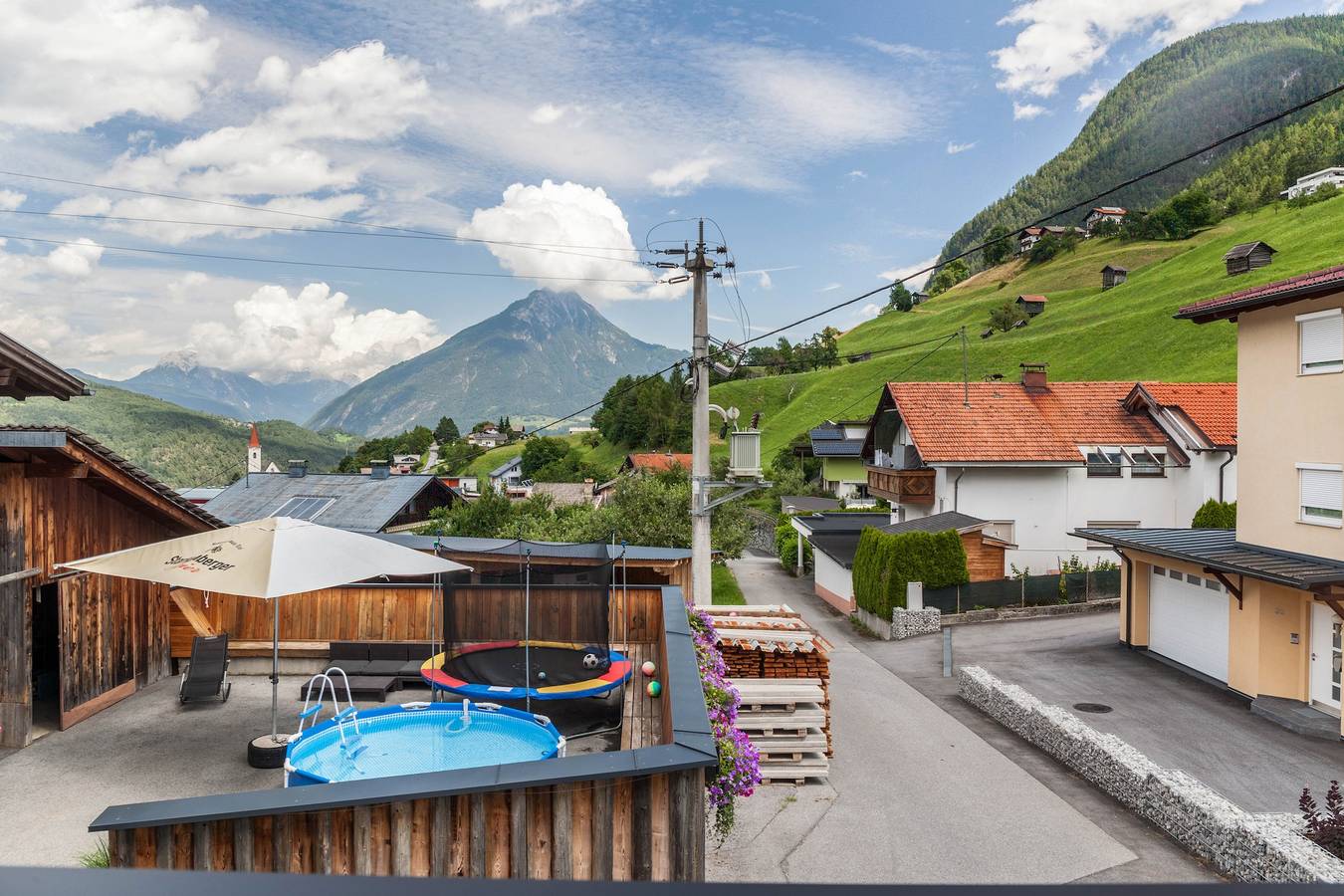Ganze Wohnung, Ferienwohnung "S'Peaters Imsterberg" mit Bergblick, Gemeinschaftsgarten und Wlan in Kaunergrat, Imsterberg