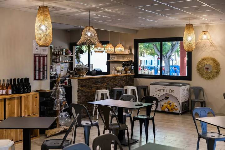 Camping pour 4 personnes, avec terrasse et piscine, animaux acceptés à Canet-en-Roussillon - 4