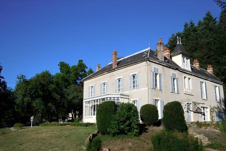 Chambre d’hôte pour 2 personnes, avec Jardin à Chissey-en-Morvan