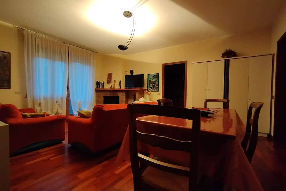 Appartement entier, Civic 51. Apartment in Sassuolo in Sassuolo, Province de Modène