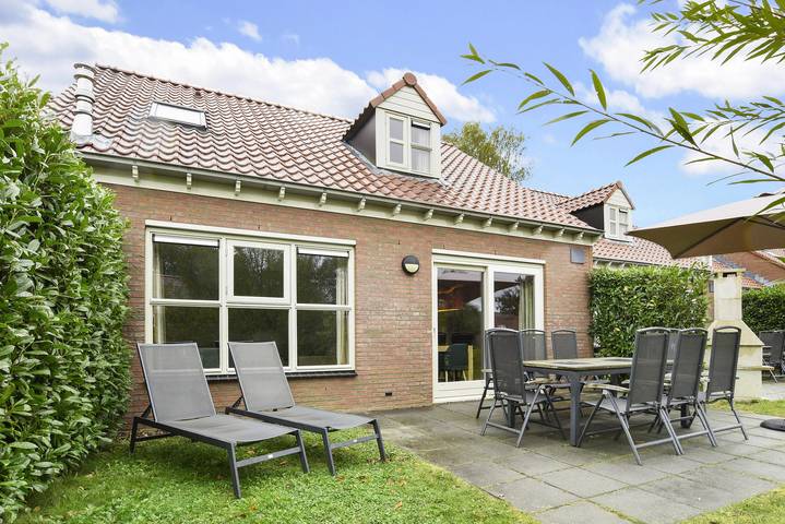 Vakantiehuis voor 8 personen, with Balkon/Terras and Terras as well as Sauna in Vaals