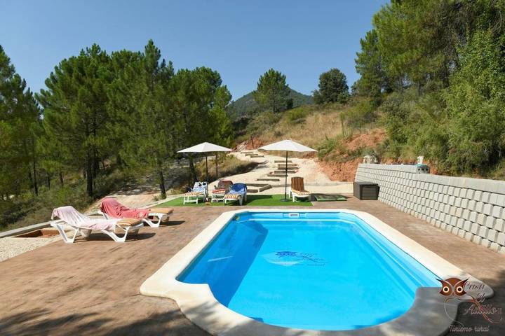 Casa rural para 8 personas, con Balcón y Jacuzzi además de Terraza y Jardín en Sierra de Alcaraz