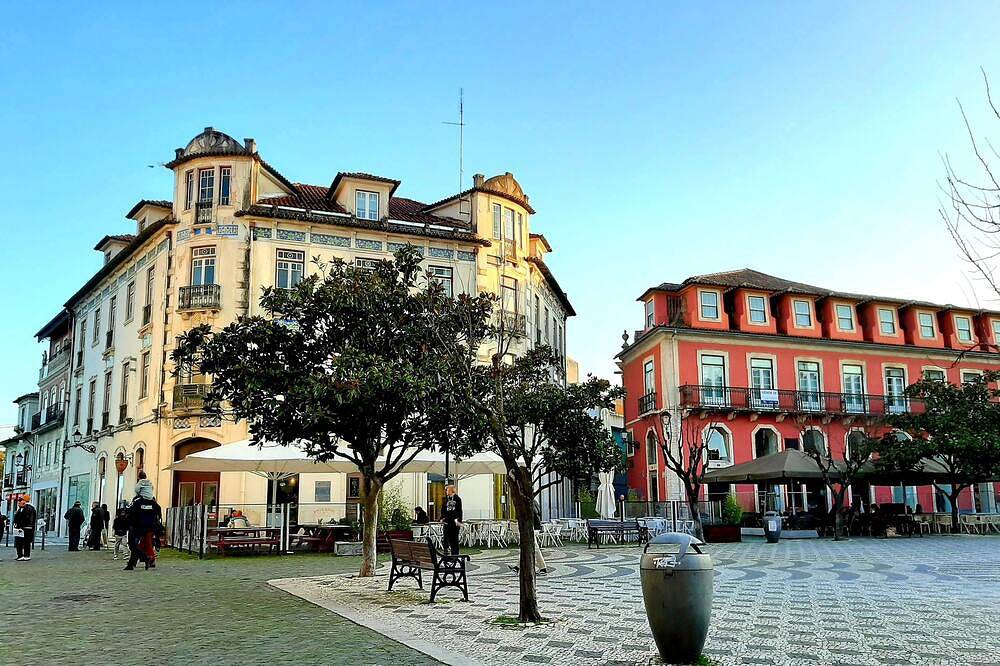 Entire apartment, Amazing ultramodern apartment in historical center in Leiria, Pousos, Barreira e Cortes, Leiria