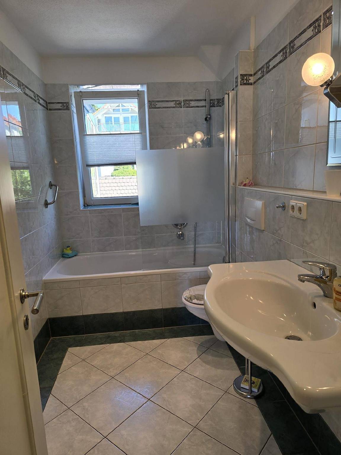 Ganze Ferienwohnung, Ferienwohnung "Wohnung B mit Balkon" in Meersburg, Region Bodensee-Oberschwaben