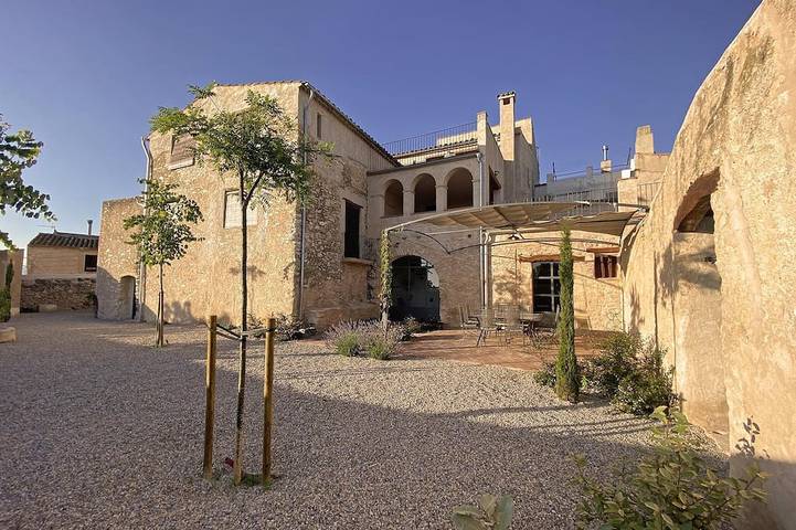 Casa rural para 16 personas, con jardín y balcón en Alto Campo