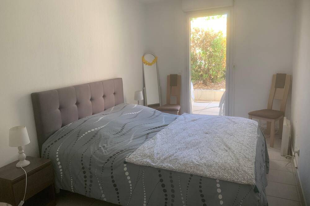 Apartamento entero, Quiet apartment, sleeps 4, garden-wi-fi parking in Venelles, Region de Aix-en-Provence