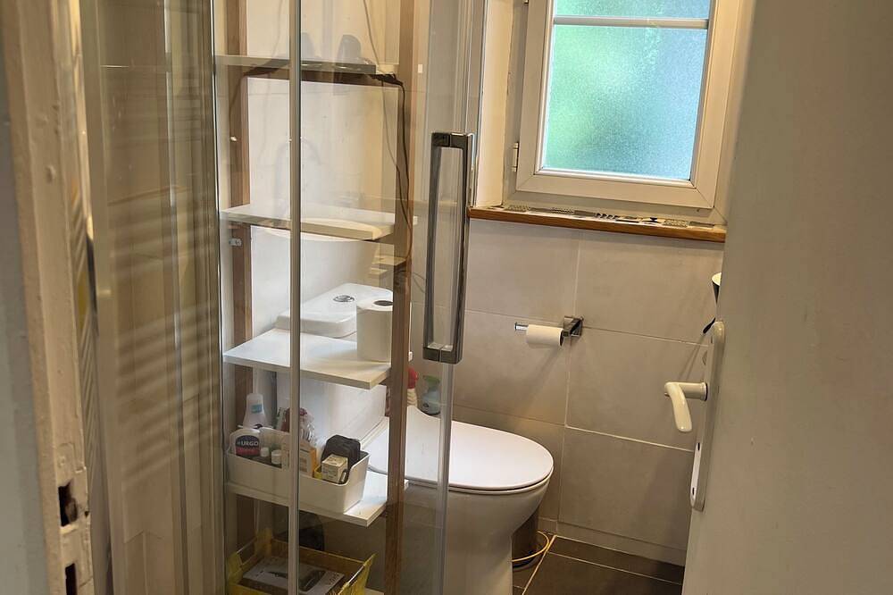Charming townhouse, ideally located for exploring Paris and the surrounding area! in Fontenay-aux-Roses, Altos del Sena